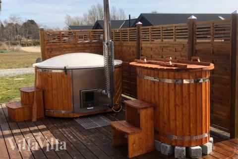 Till den trevliga sommarstugan nr 398 i Nordsjälland erbjuds en mängd utomhusaktiviteter, t.ex. lektorn och gungor