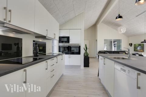 Köket i lyxstuga nr 419 är generöst inrett.