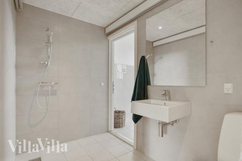 Ett av badrummen i lyxstuga nr 411