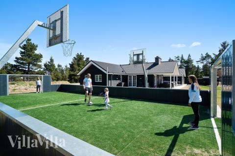 Stort utbud av utomhusaktiviteter vid lyxhus nr 412 i  Vestjylland.