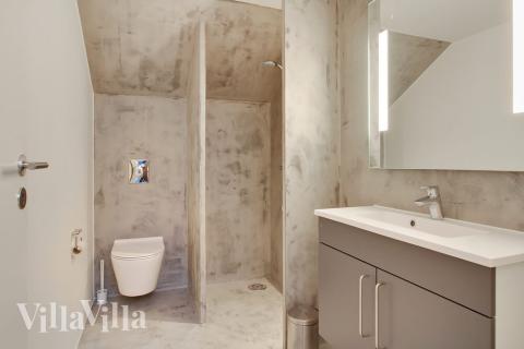 Sommarstuga 423 är utrustad med egen bar