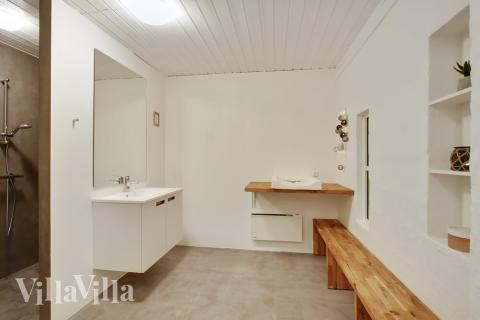 Ett av badrummen i lyxstuga nr 423