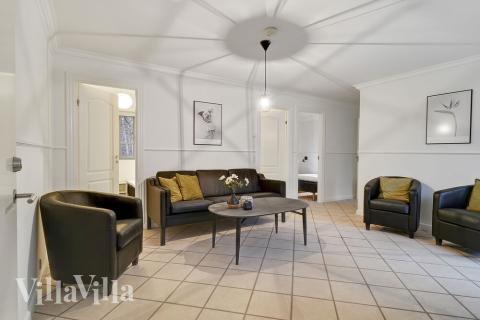 Ni kan sitta 22 personer tillsammans i vardagsrummet när ni besöker lyxhus nr 414 i Nordsjälland.