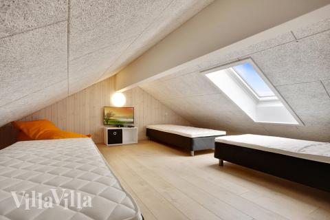 Några av de 30 sovplatserna finns på loftet i lyxstuga nr 430