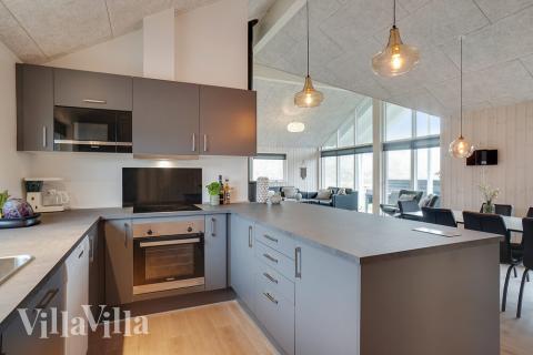 Köket i lyxstuga nr 723 är generöst inrett.