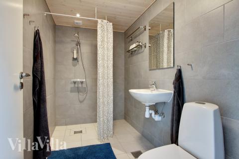 Ett av badrummen i lyxstuga nr 424