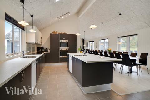 Köket i lyxstuga nr 429 är generöst inrett.