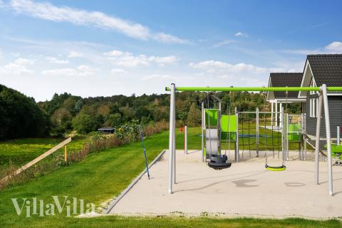 Förutom de många timmar som du kan tillbringa i stugans poolavdelning erbjuder lyxstuga 429 även många utomhusaktiviteter