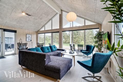 Aktivitetsrum i lyxstuga nr 431 med 12 sovrum och plats för 30 personer.