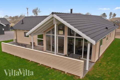 Den behagliga spastugan nr 719 med plats för 10 personer ligger i Tyskland