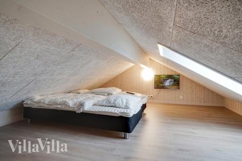 Några av de 10 sovplatserna finns på loftet i lyxstuga nr 724