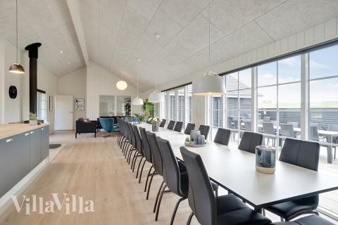 Köket i lyxstuga nr 442 är utrustat så att ni kan laga mat till 26 personer.