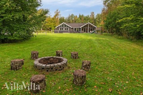 Förutom de många timmar som du kan tillbringa i stugans poolavdelning erbjuder lyxstuga 434 även många utomhusaktiviteter