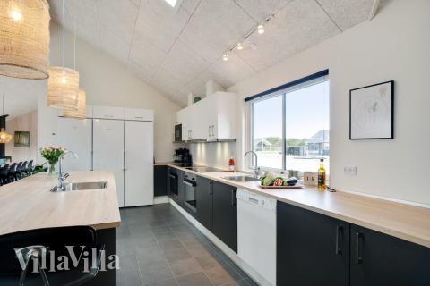 Köket i lyxstuga nr 454 är generöst inrett.