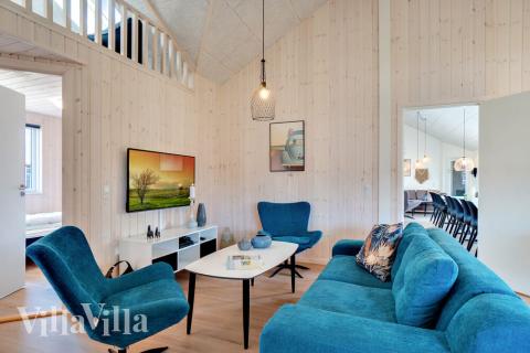 Aktivitetsrum i lyxstuga nr 455 med 8 sovrum och plats för 20 personer.