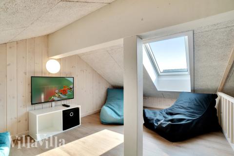 Några av de 20 sovplatserna finns på loftet i lyxstuga nr 455