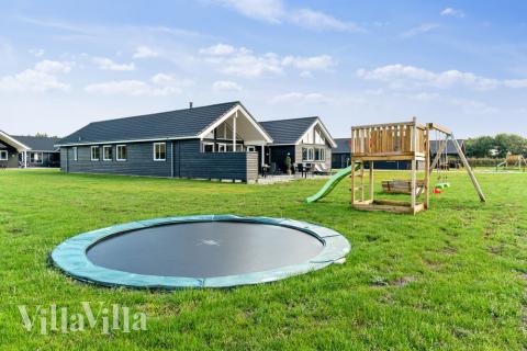 Den tjusiga sommarstugan nr 456 med gott om plats för upp till 20 personer