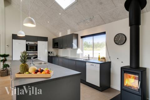 Köket i lyxstuga nr 457 är utrustat så att ni kan laga mat till 20 personer.