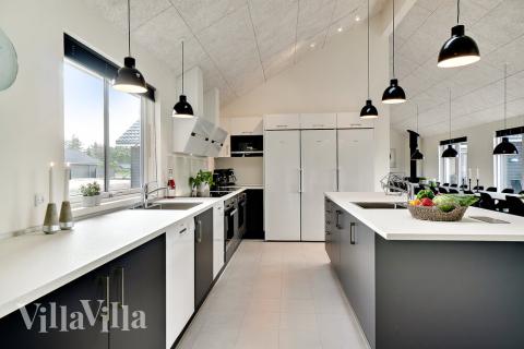 Köket i lyxstuga nr 467 är utrustat så att ni kan laga mat till 30 personer.