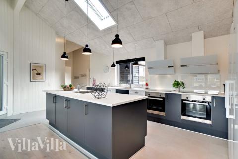 Köket i lyxstuga nr 467 är generöst inrett.