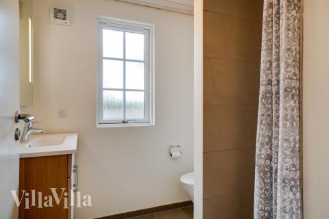 Ett av badrummen i lyxstuga nr 465