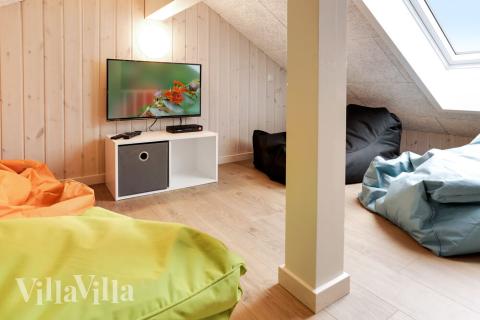 Några av de 20 sovplatserna finns på loftet i lyxstuga nr 445