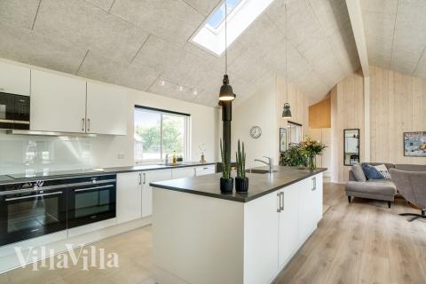 Köket i lyxstuga nr 451 är generöst inrett.