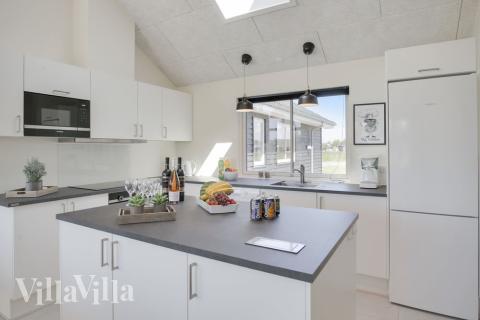 Köket i lyxstuga nr 459 är utrustat så att ni kan laga mat till 16 personer.