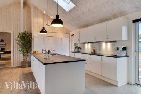 Köket i lyxstuga nr 462 är utrustat så att ni kan laga mat till 26 personer.