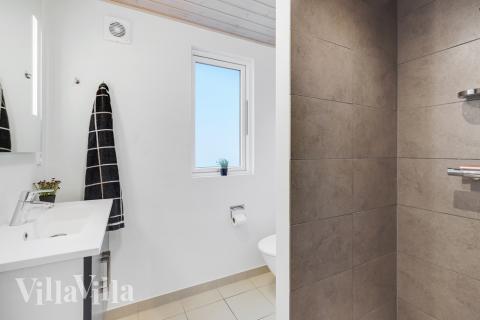 Ett av badrummen i lyxstuga nr 468