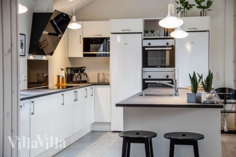 Köket i lyxstuga nr 469 är generöst inrett.