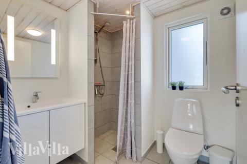 Ett av badrummen i lyxstuga nr 470