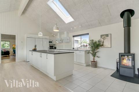 Ni kan sitta 24 personer tillsammans i vardagsrummet när ni besöker lyxhus nr 480 i Østjylland.