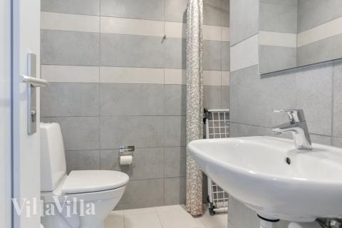 Ett av badrummen i lyxstuga nr 481