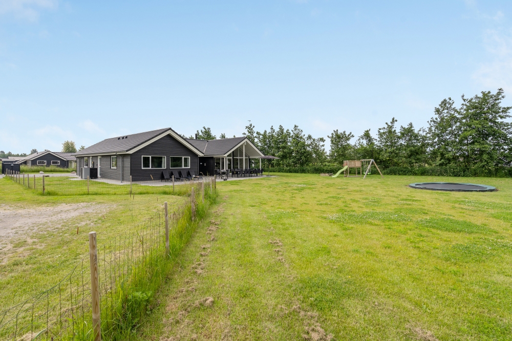 Den tjusiga sommarstugan nr 481 med gott om plats för upp till 16 personer