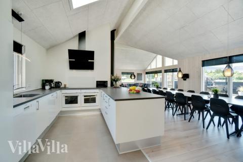 Köket i lyxstuga nr 475 är generöst inrett.