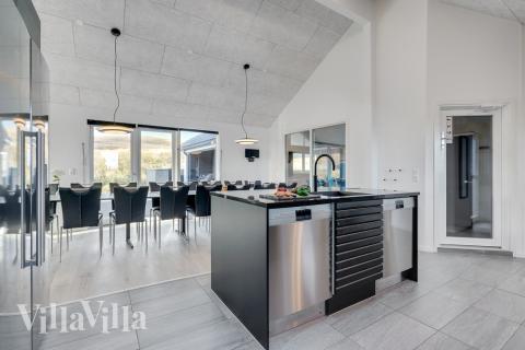 Köket i lyxstuga nr 486 är generöst inrett.