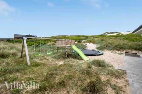 Förutom de många timmar som du kan tillbringa i stugans poolavdelning erbjuder lyxstuga 486 även många utomhusaktiviteter