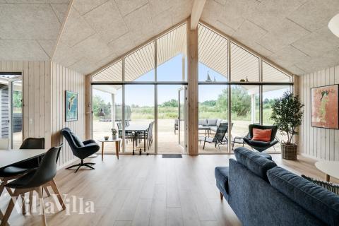 Soffhörnan i lyxstuga 501 i Nordsjälland.