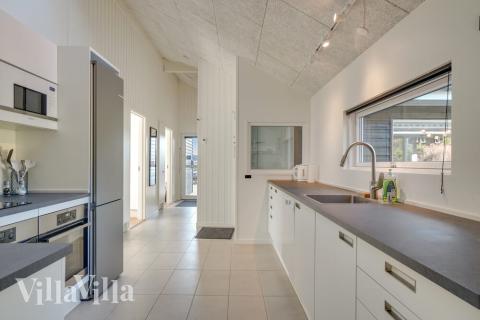 Köket i lyxstuga nr 504 är generöst inrett.