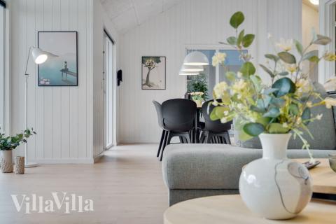 När ni besöker lyxhus nr 511 kan ni mysa tillsammans i sofforna.