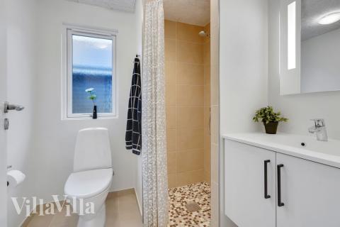 Ett av badrummen i lyxstuga nr 513