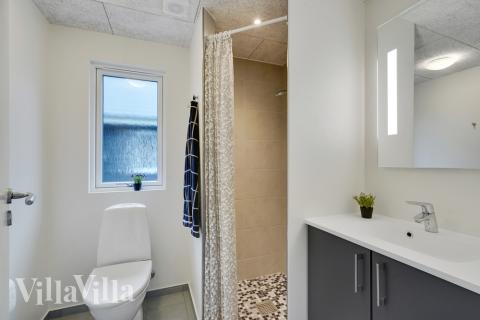 Ett av badrummen i lyxstuga nr 517