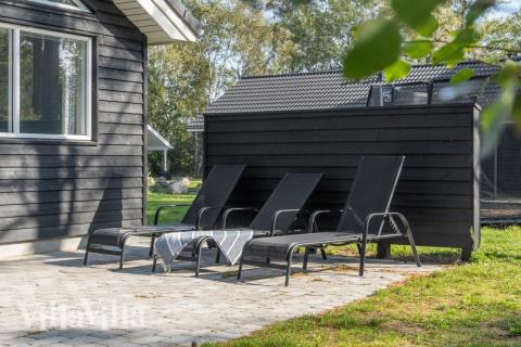 Stor terrass i lyxstuga nr 517 i Lolland/Falster/Møn.