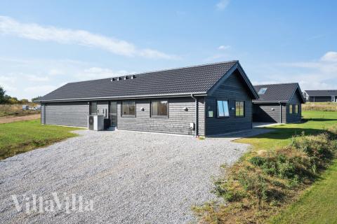 Den tjusiga sommarstugan nr 497 med gott om plats för upp till 26 personer