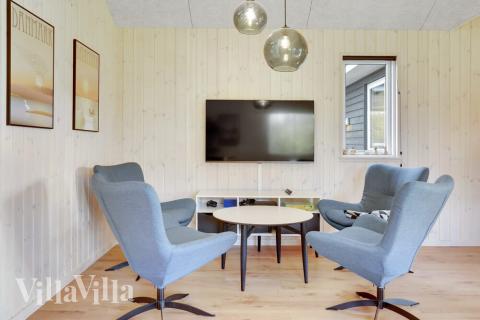 När ni besöker lyxhus nr 521 kan ni mysa tillsammans i sofforna.