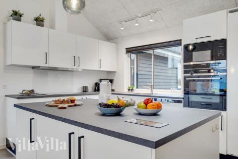 Köket i lyxstuga nr 521 är generöst inrett.