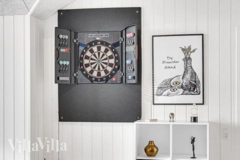 Aktivitetsrum i lyxstuga nr 496 med 10 sovrum och plats för 26 personer.