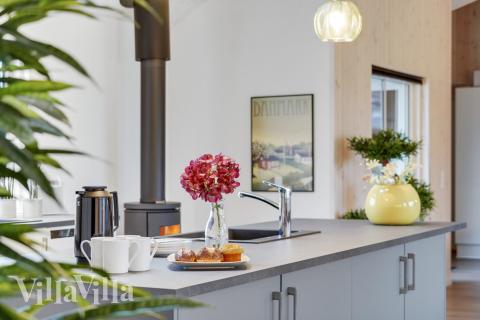 I lyxstugans kök finns allt ni behöver för att laga mat till 20 personer. 