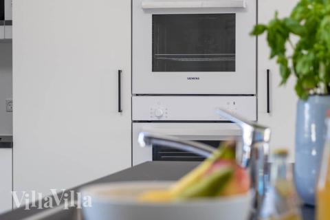 Köket i lyxstuga nr 531 är utrustat så att ni kan laga mat till 30 personer.